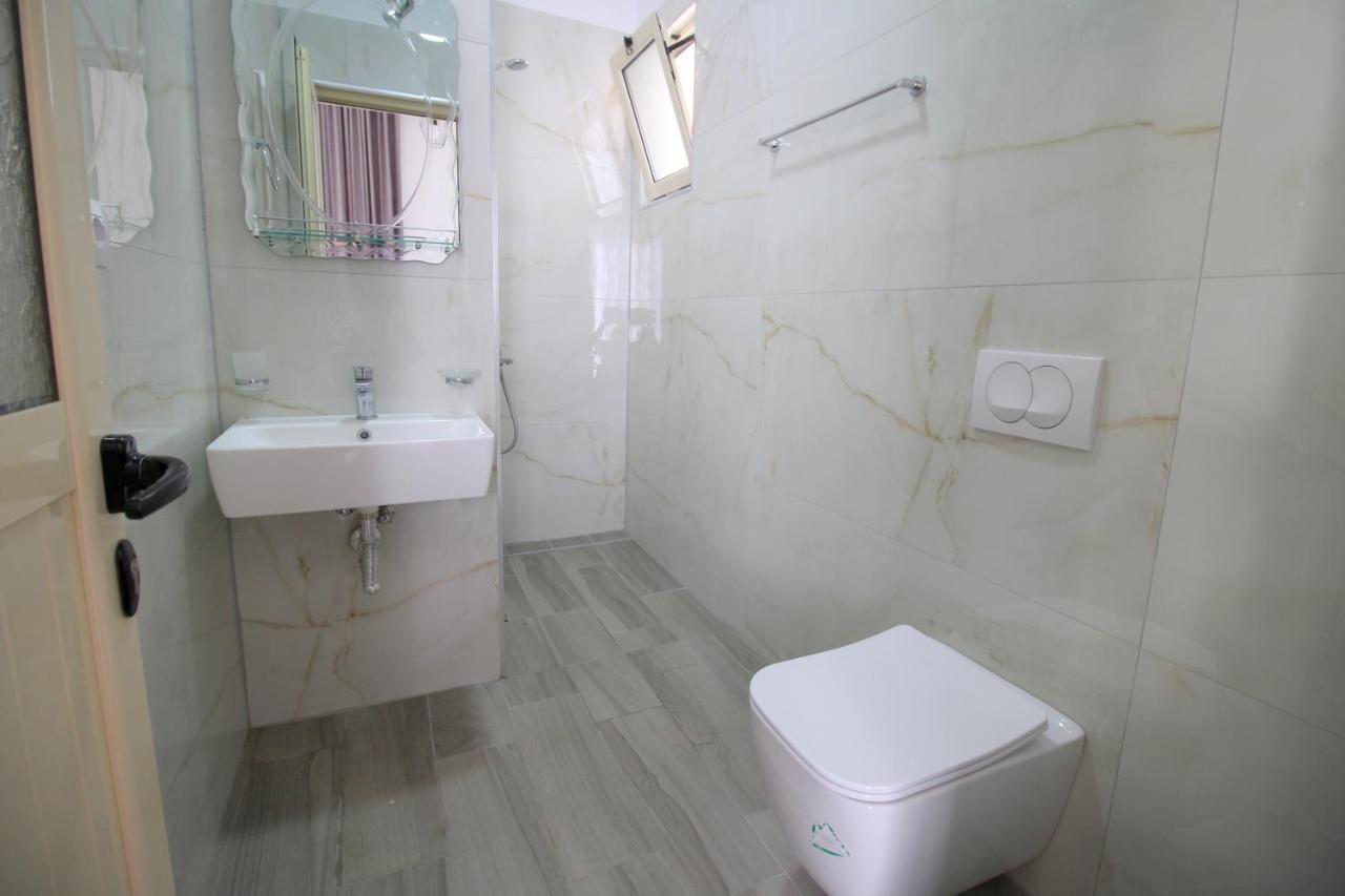 Vision 4 Ksamil Villa Apartments And Rooms Dış mekan fotoğraf